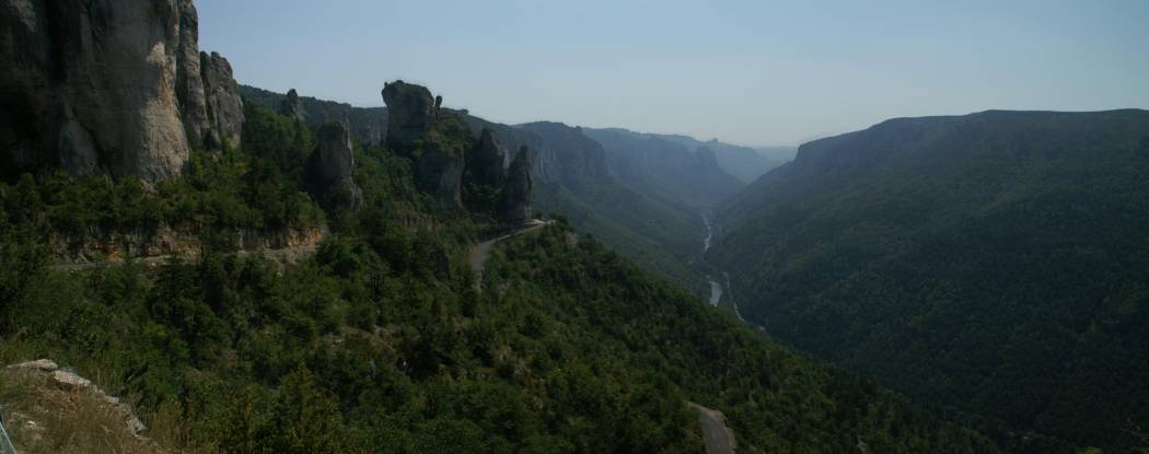 2007-08-15 Causse Mejean vanuit Les Vignes (38K)