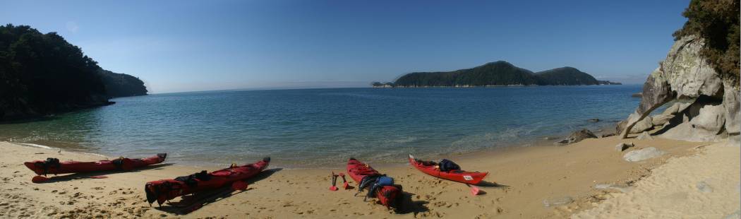 2008-03-19 Kayaken door Abel Tasman National Park (42K)