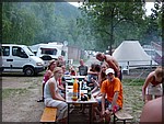 186.Hele groep aan de BBQ (check Barrie!) - 2573.jpg