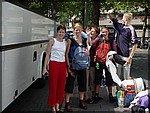 208.Zwaaien naar de laatste Dimaro-gangers - 2622.jpg