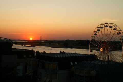 PICT2002.JPG